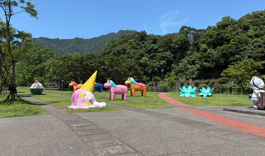 Houtong Cat Village